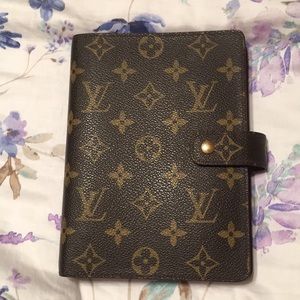 LOUIS VUITTON MM AGENDA (authentic)